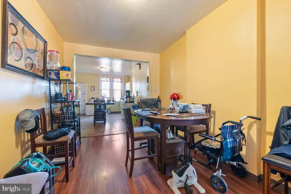 2812 RAYNER AVE, Baltimore, MD 21216