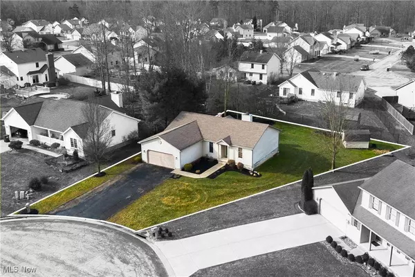 210 Clearwater CV N, Austintown, OH 44515