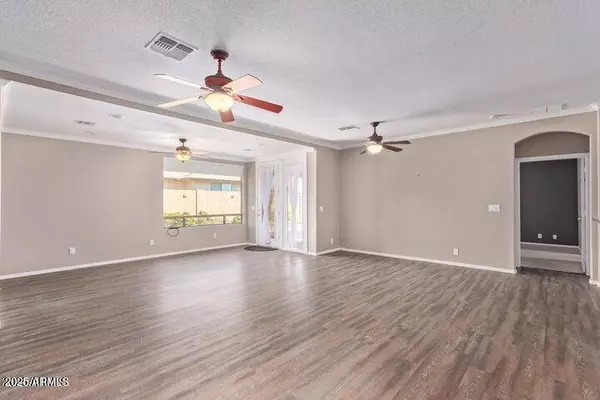 10918 E ORO Avenue, Mesa, AZ 85212