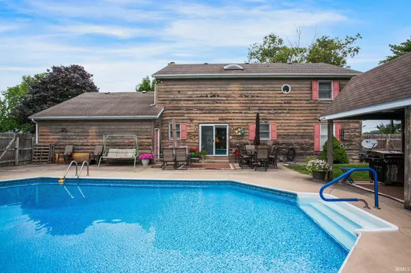 10026 Shadow Wood Drive, Granger, IN 46530-8838