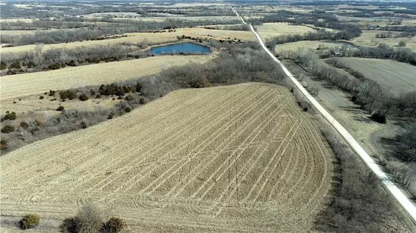 E 224th ST, Cowgill, MO 64637