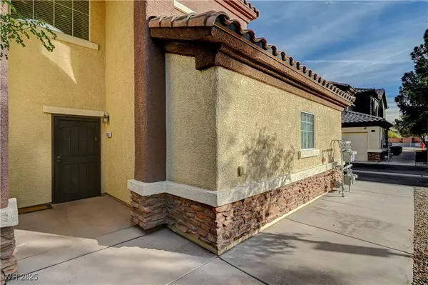 8324 W Charleston Boulevard #2053, Las Vegas, NV 89117