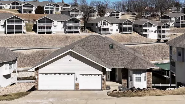 5198 Little ship ST, Osage Beach, MO 65065