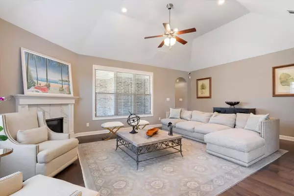 1608 PRAIRIE DUNES DR, Collierville, TN 38017