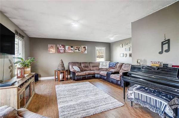 1542 Woods Drive, Beavercreek, OH 45432