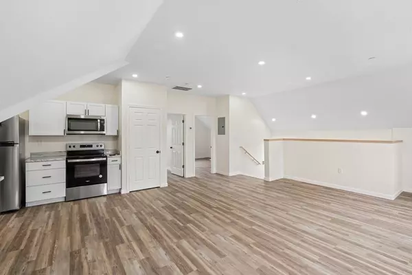 20 Graham St #4, Gardner, MA 01440