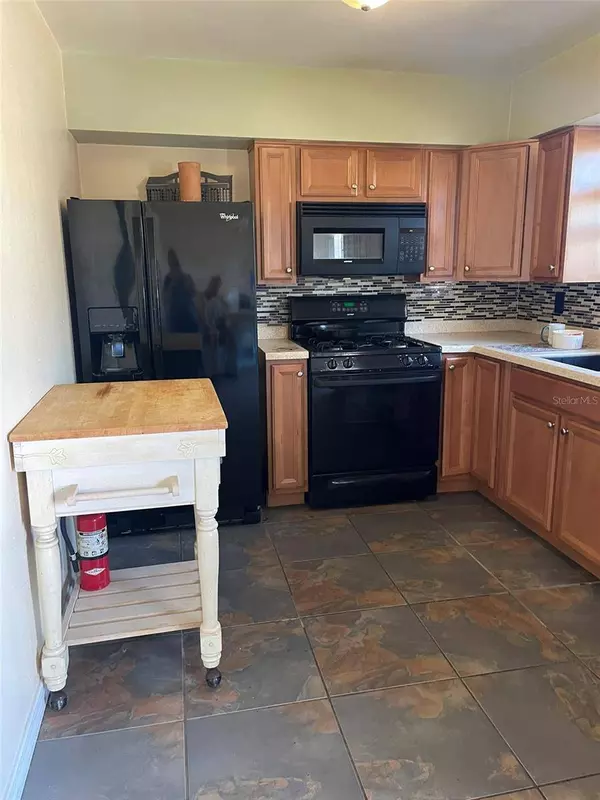 3855 43RD TER N, St Petersburg, FL 33714