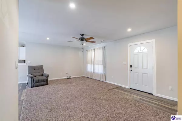 1518 Deering Lane, Radcliff, KY 40160