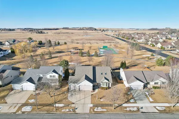 1301 Greenbrier Drive, Waunakee, WI 53597