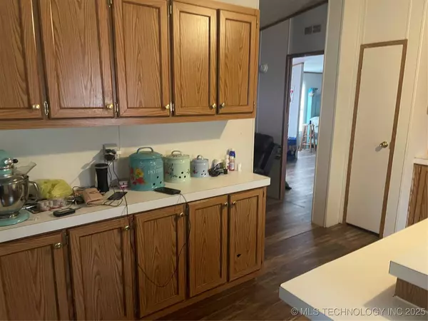 4349 US Hwy 70, Mead, OK 73449