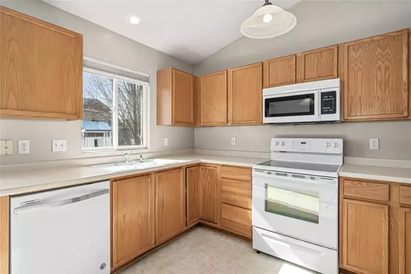 3010 SW Glenbrooke Boulevard, Ankeny, IA 50023