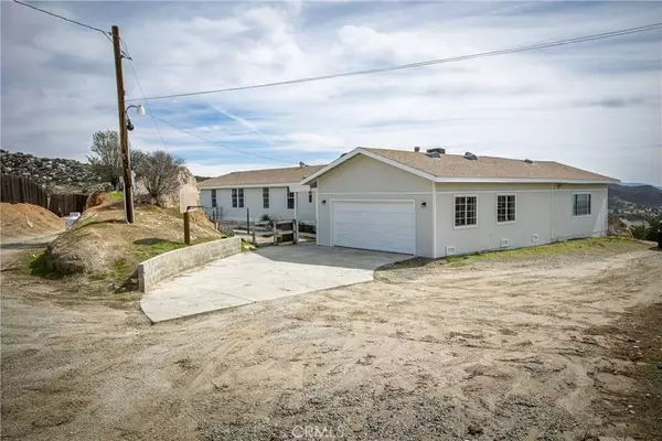 31670 Juniper Flats RD, Homeland, CA 92548