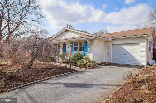 304 W MAPLEWOOD AVE, Mechanicsburg, PA 17055