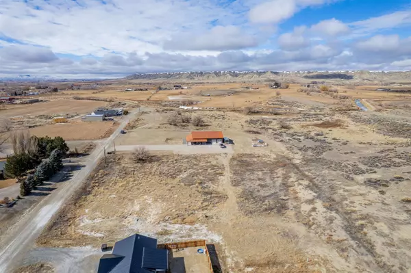 1135 Barrows Rd, Powell, WY 82435
