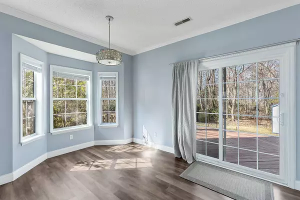 129 E Hartwick Ln, Goose Creek, SC 29445