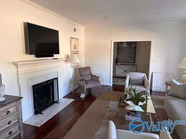 1805 Woodmont Drive SE, Decatur, AL 35601