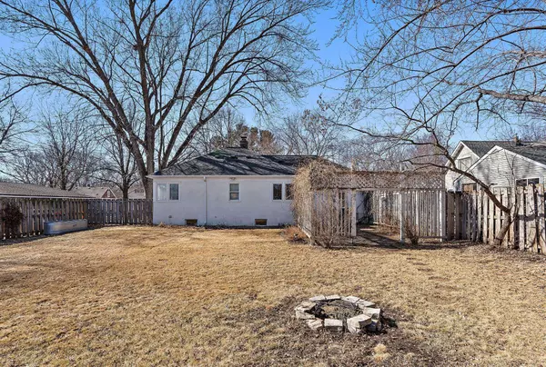 208 11th ST S, Hudson, WI 54016