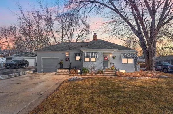 208 11th ST S, Hudson, WI 54016