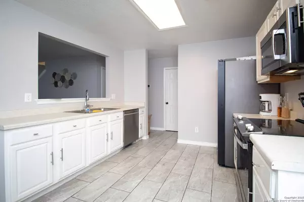 354 Las Puertas, San Antonio, TX 78245