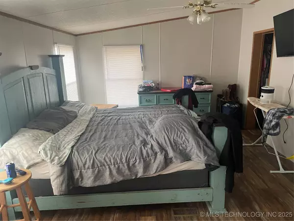 4349 US Hwy 70, Mead, OK 73449