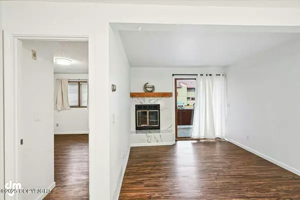 10260 Jamestown DR #A-13, Anchorage, AK 99507