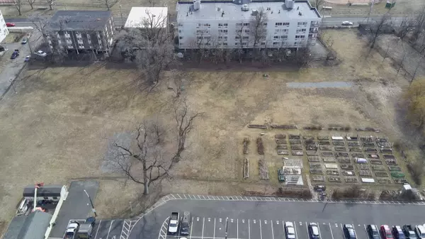 35 Sims Street, Bridgeport, CT 06804