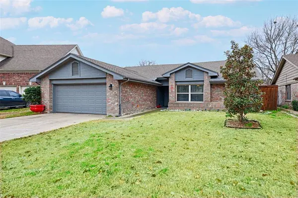 5512 Cold Springs Drive, Arlington, TX 76017