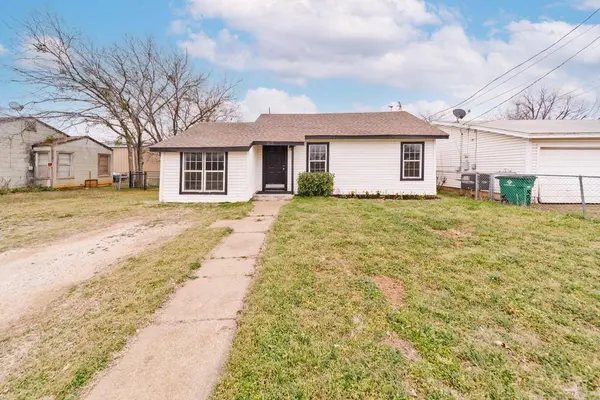 312 N Jack Street, Jacksboro, TX 76458