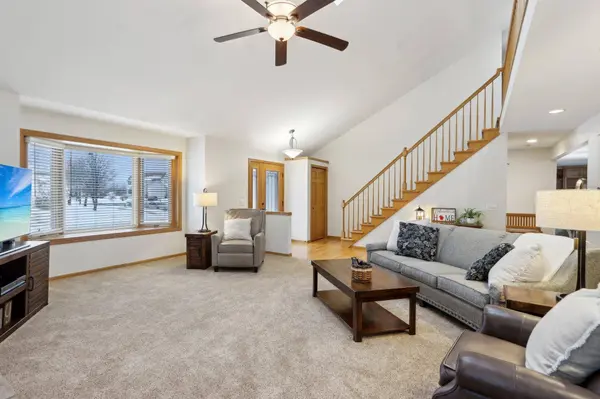1301 Greenbrier Drive, Waunakee, WI 53597