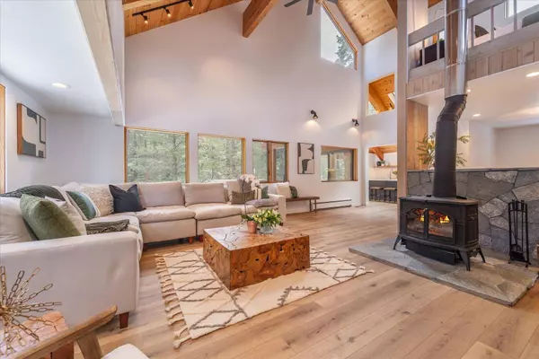 12611 Hillside Drive, Truckee, CA 96161