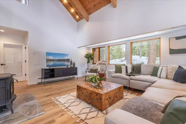 12611 Hillside Drive, Truckee, CA 96161