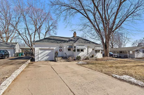 208 11th ST S, Hudson, WI 54016