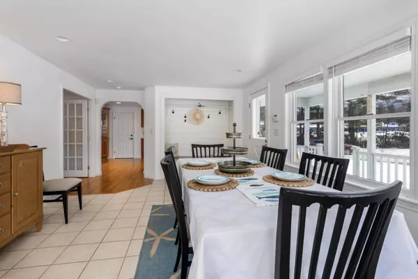 650 US Route 1, York, ME 03909