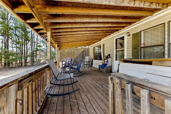 1515 Ozora RD, Loganville, GA 30052