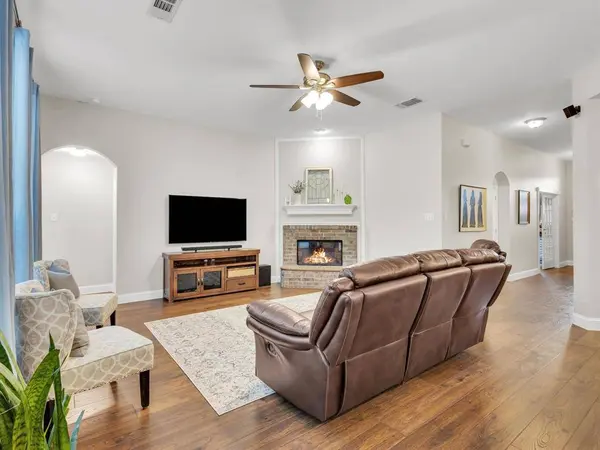 1400 Carrigan Lane, Denton, TX 76207