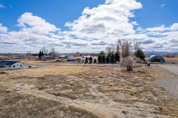 1135 Barrows Rd, Powell, WY 82435