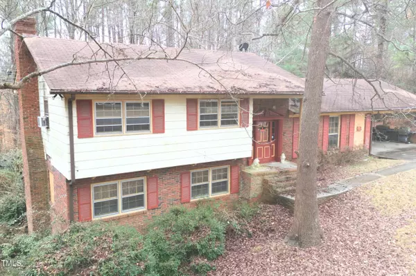 200 Eastwood Road, Chapel Hill, NC 27514