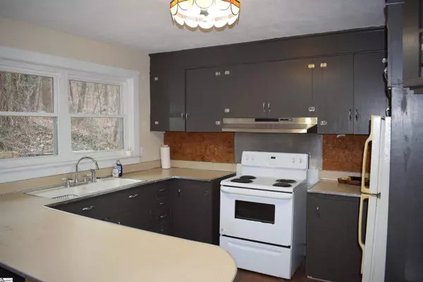 22339 Asheville Highway, Landrum, SC 29356