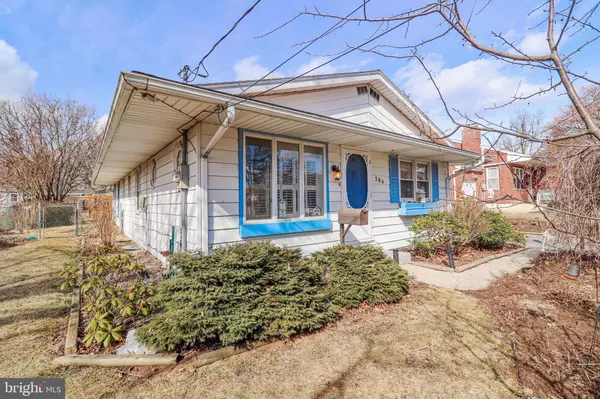 304 W MAPLEWOOD AVE, Mechanicsburg, PA 17055