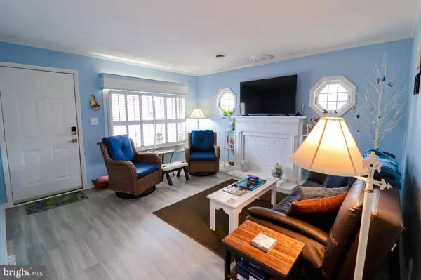 304 W MAPLEWOOD AVE, Mechanicsburg, PA 17055