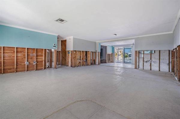 4942 PELICAN DR, New Port Richey, FL 34652