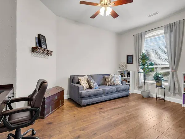 1400 Carrigan Lane, Denton, TX 76207