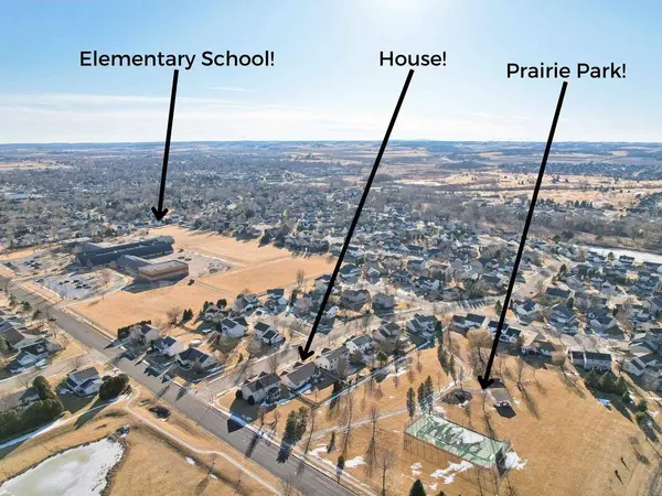 1301 Greenbrier Drive, Waunakee, WI 53597