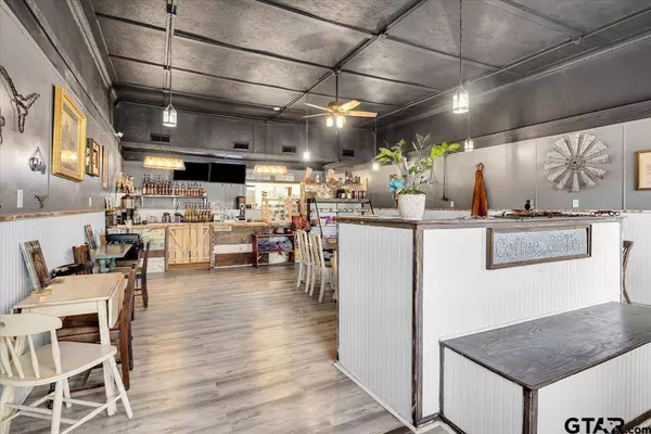 116 W Duval St, Troup, TX 75789