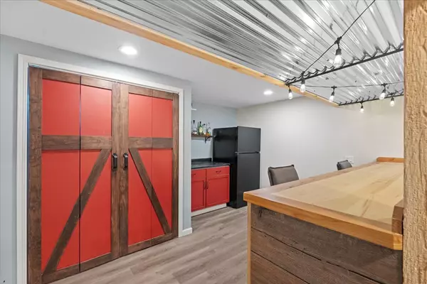 East Madison Home for Sale 4505 Valor Way Kelley Muselman The Minter Team 