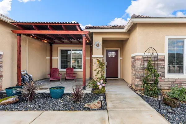 904 Avalon DR, Ione, CA 95640