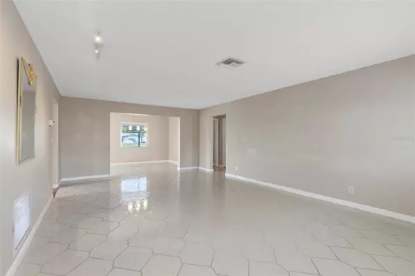 1181 NW 90TH AVE, Plantation, FL 33322