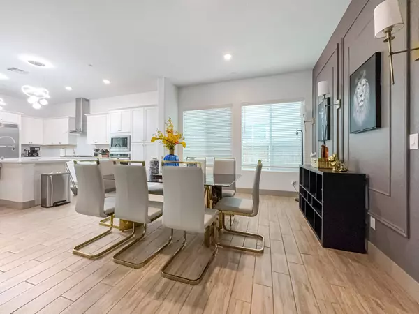 335 E Taylor Avenue, Visalia, CA 93291