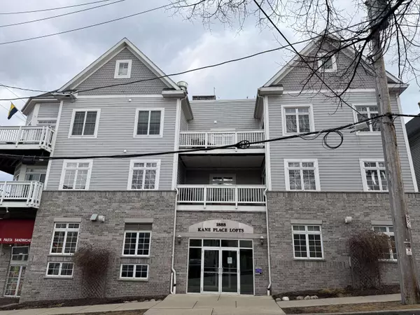 1888 N Humbolt Unit 305, Milwaukee, WI 53202