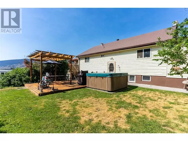 4088 HILLS FRONTAGE Road, Cache Creek, BC V0K1H0